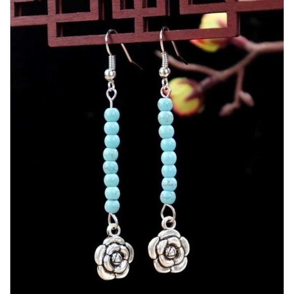 Jewelry - Turquoise Bead Dangle Earrings Silver Tone Flower‎ Charm Women's Jewelry